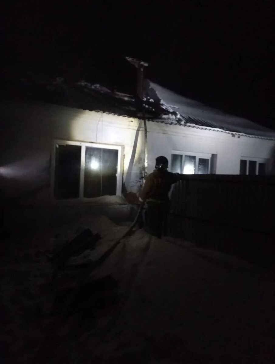    Пожар в Тюменцево. Источник: ГУ МЧС России по Алтайскому краю