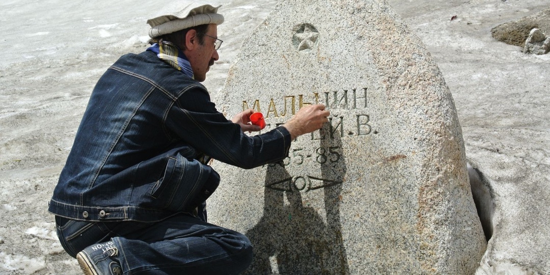 Памятник советскому солдату в Афганистане: история подвига, который помнят спустя десятилетия