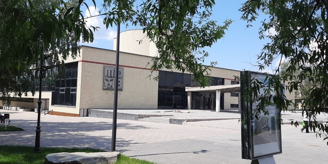 Многострадальный капремонт омского ТЮЗа продолжит омская компания