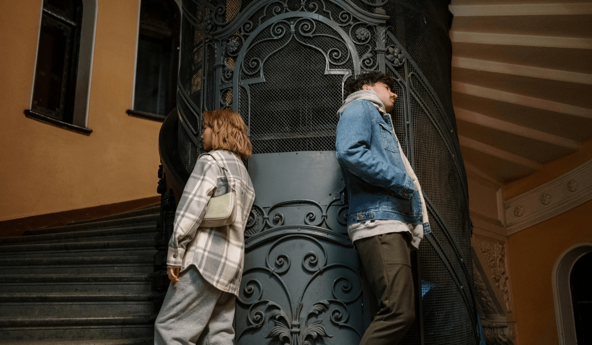 И вот мы намекаем. А потом злимся, что намёк не поняли.