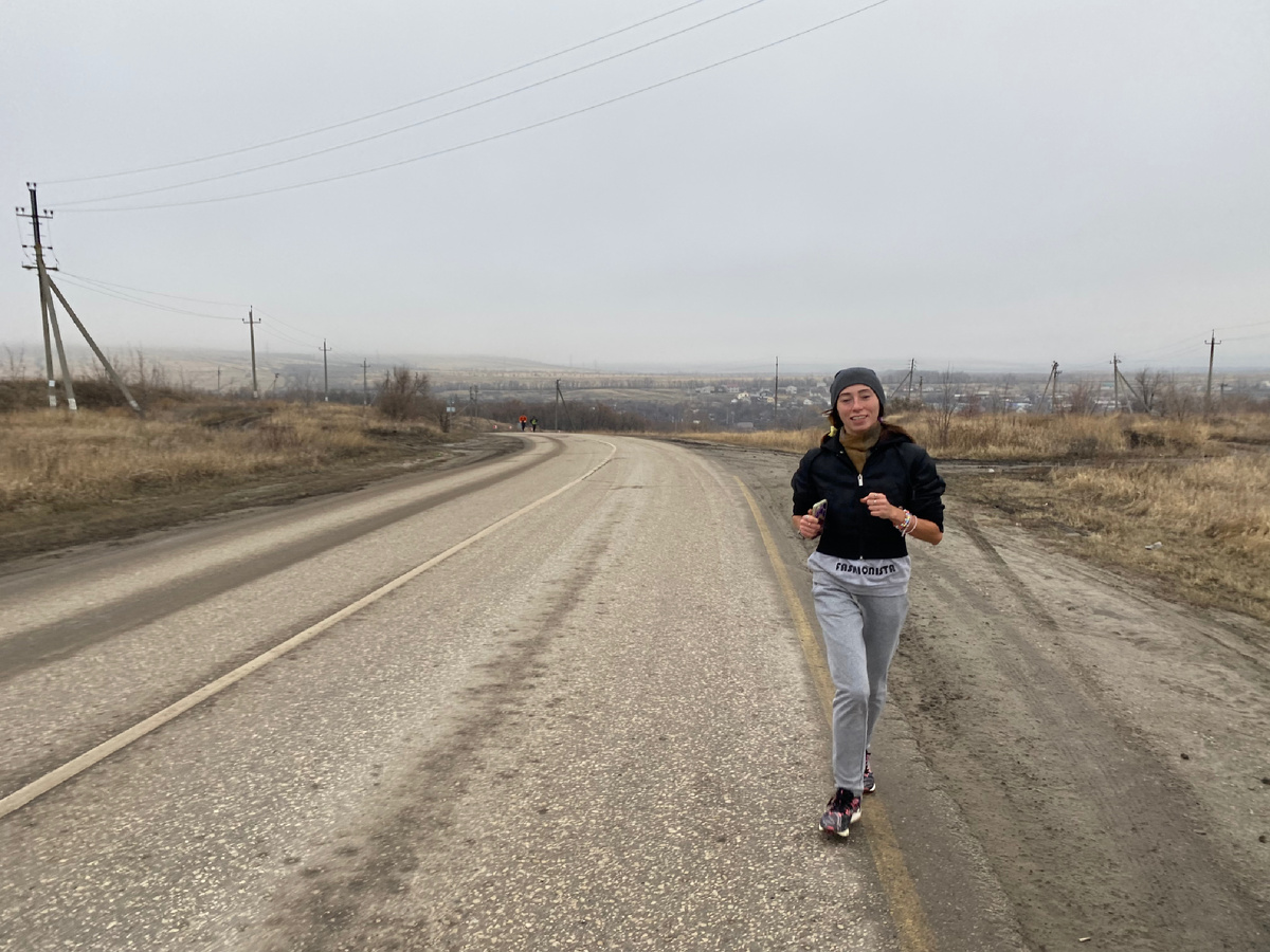 🏃🏽‍♀️ 🌂 