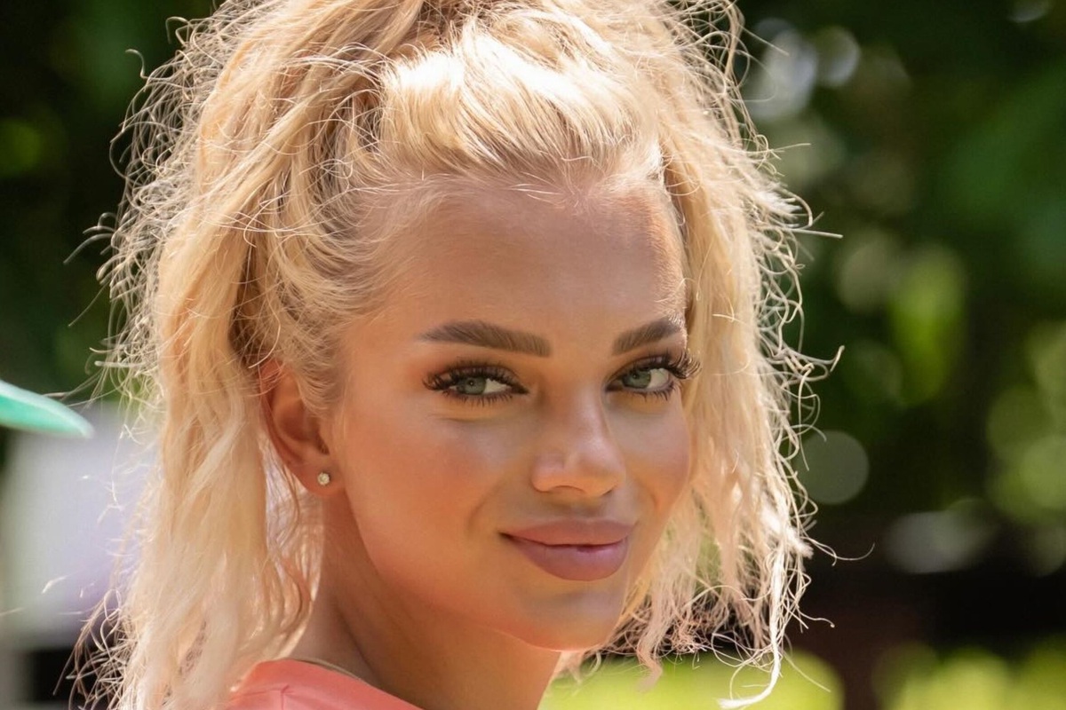     «Я с удовольствием легла под нож»: Екатерина Шкуро призналась, что пластические операции стали ее спасением