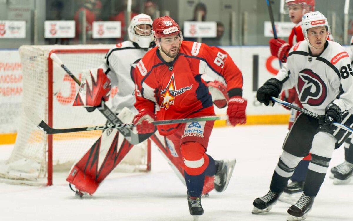    Хоккейная «Ижсталь» потерпела третье поражение подряд