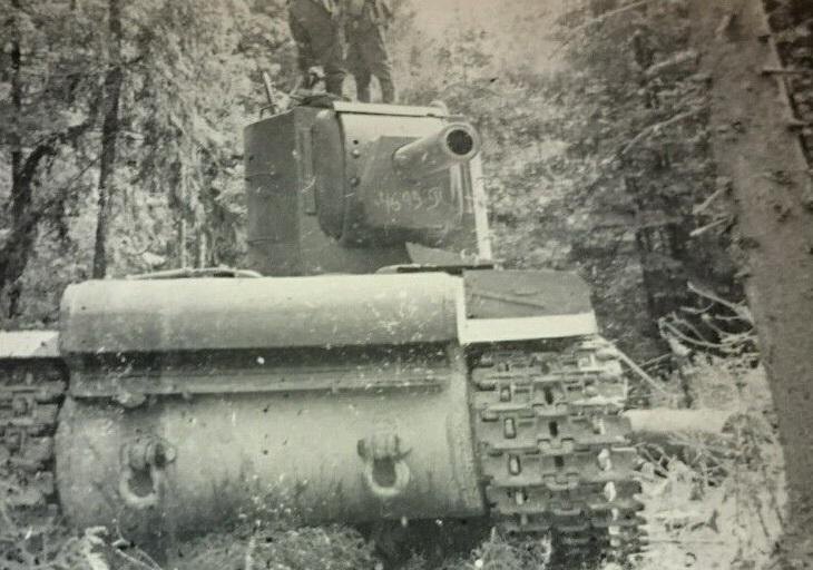 КВ-2 в одиночестве сдерживал целую дивизию. Малоизвестный подвиг в Белоруссии в июне 1941