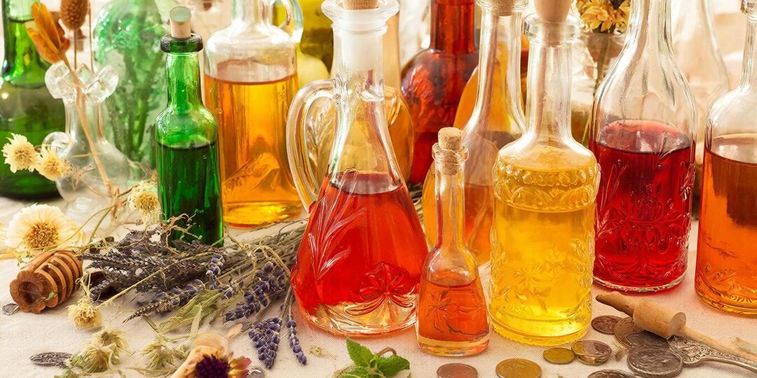 Здоровые напитки нового уровня: травяные, фруктовые настойки и домашние эликсиры🍶🌿