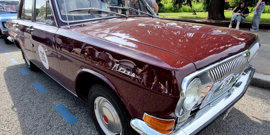 ГАЗ-24, как символ престижа и успешности гражданина СССР