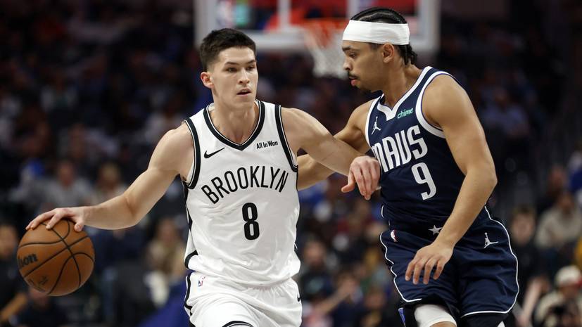     Егор Дёмин (слева) против Райана Нембарда.  Ron Jenkins/Getty Images