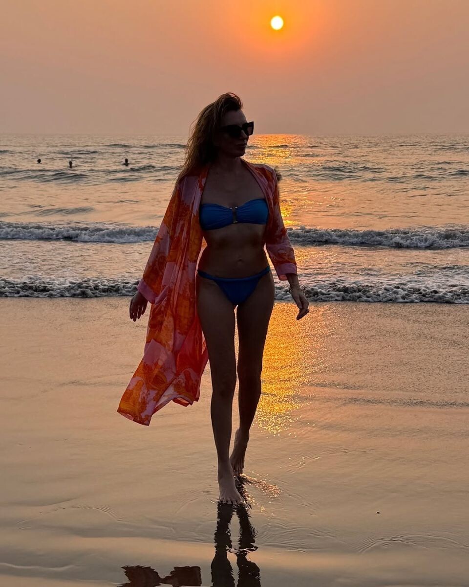    Светлана Бондарчук отдыхает на Гоа вместе с мужем и детьми. Источник: @a030aa*