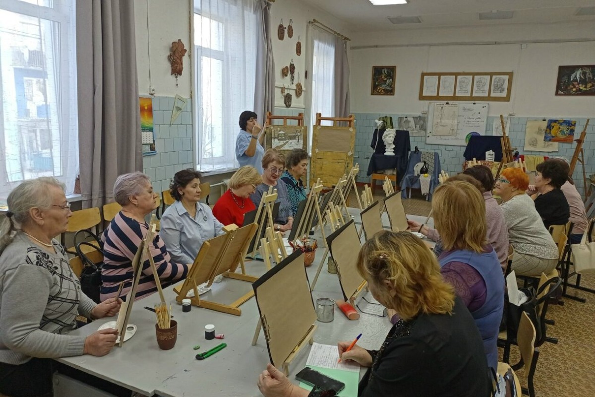 «Искусство вне возраста»: выставка работ начинающих художников, кому за 55
Фото: Детская художественная школа № 2 г. Черемхово