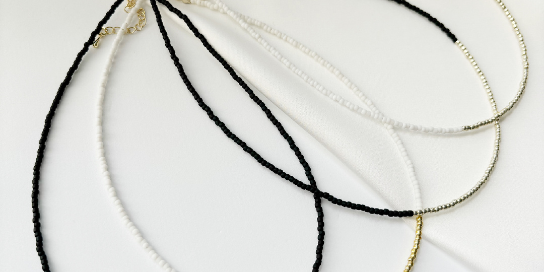 Чокеры нить из японского бисера.