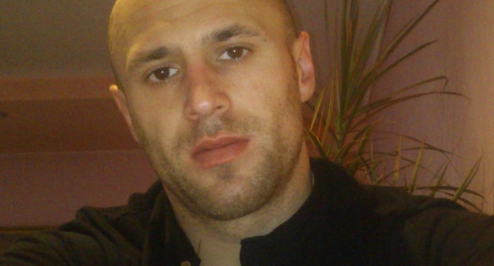 Мне 35 лет. Мы встречались 3 года. В день, когда я похоронила маму, он сказал: 'Не делай из этого трагедию'. Я оборвала все связи в ту же се