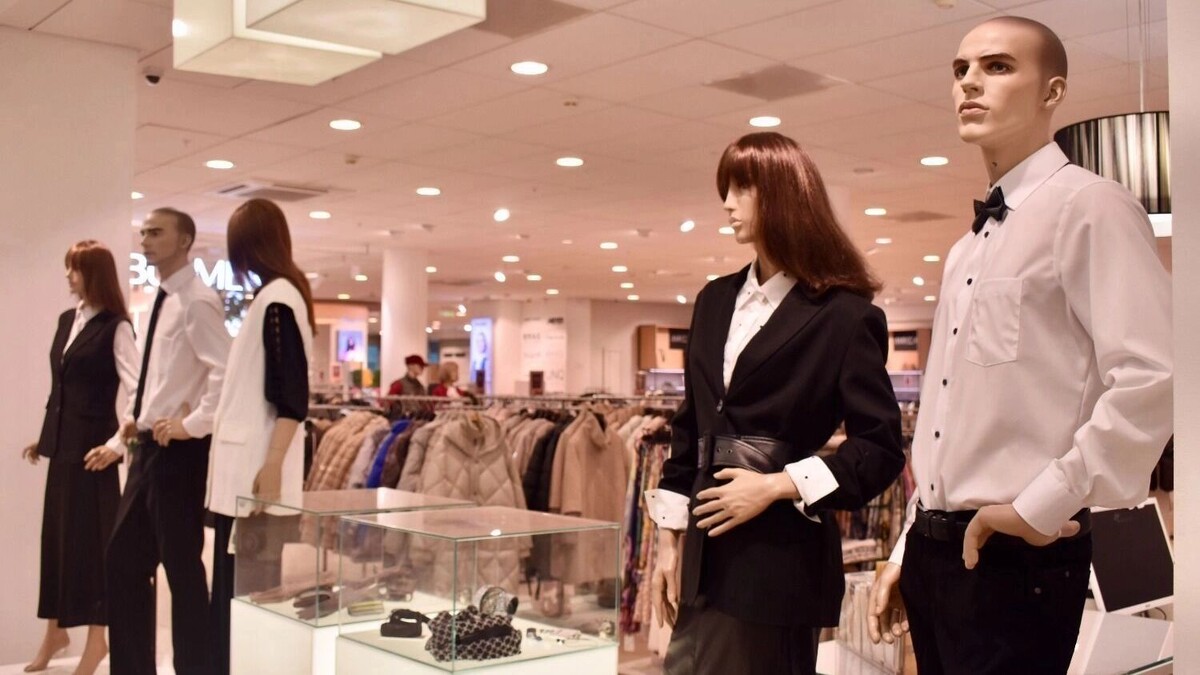    Когда-то здесь кипела торговля — сегодня в ЦУМе слышно эхо   nashgorod.ru