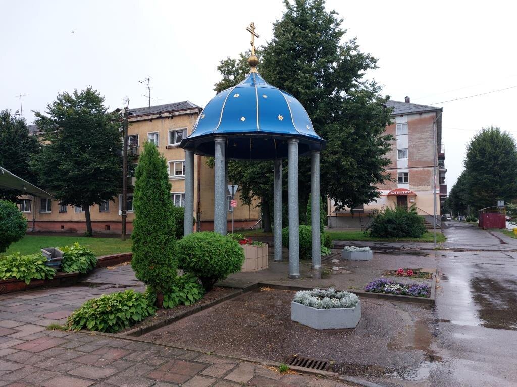 Музей немного подождёт, сначала полюбуемся ротондой и оформлением этой части улицы рядом с музеем. 