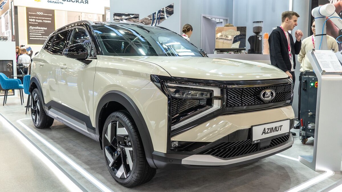    LADA Azimut. Фото Константин Завьялов / «Автоновости дня» с международной промышленной выставки «Иннопром. Беларусь»