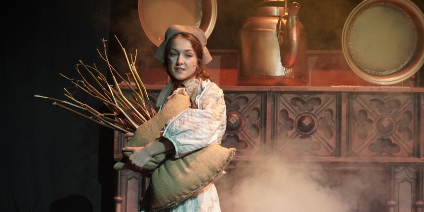    Фрагмент из спектакля "Золушка"пресс-служба "Балтийского дома"