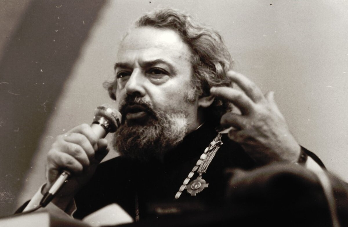 Александр Мень. Изображение из открытых источников.