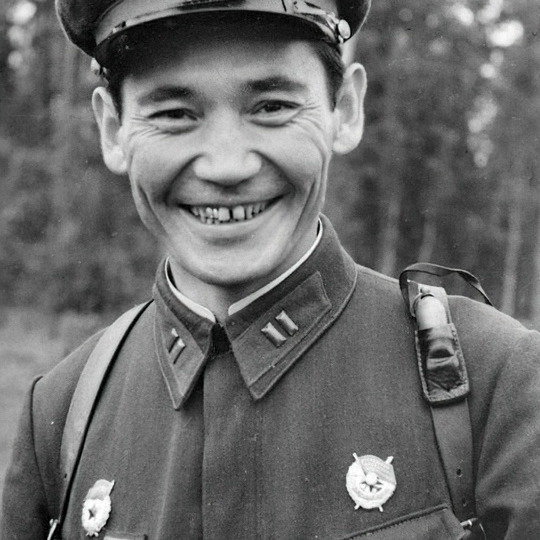 «Спираль», сковавшая сталь вермахта. Бессмертный подвиг Бауыржана Момышулы на Волоколамском шоссе