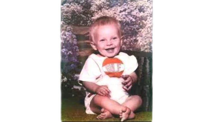 Детская фотография Стива Картера, числящегося в базе данных пропавших детей под именем Маркс Панама Мориарти Барнс