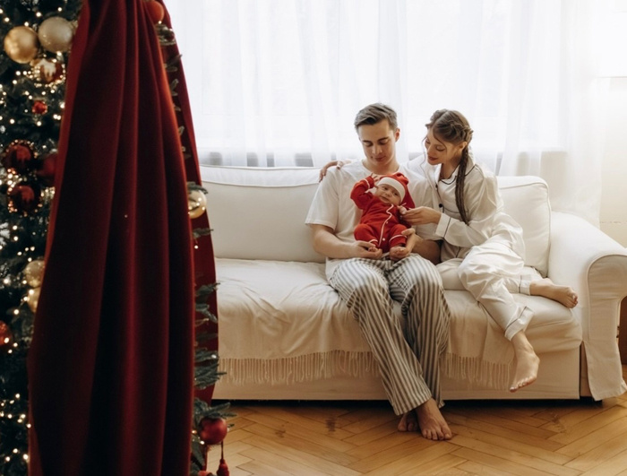    Георгий Куница и Алена Косторная с сыномСоцсети Алены Косторной