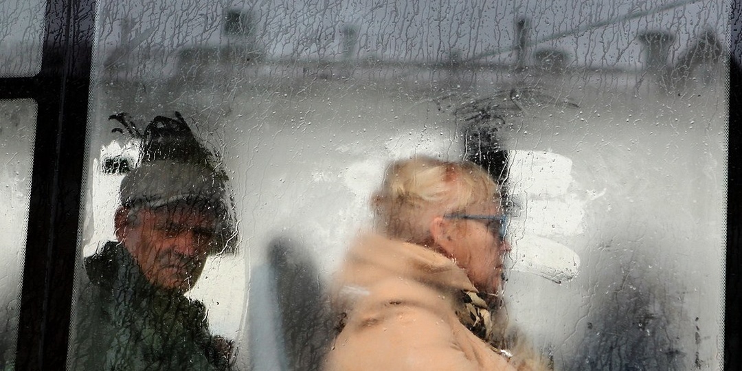 Власти объяснили, почему в Омске нет бесплатного проезда в общественном транспорте для пенсионеров