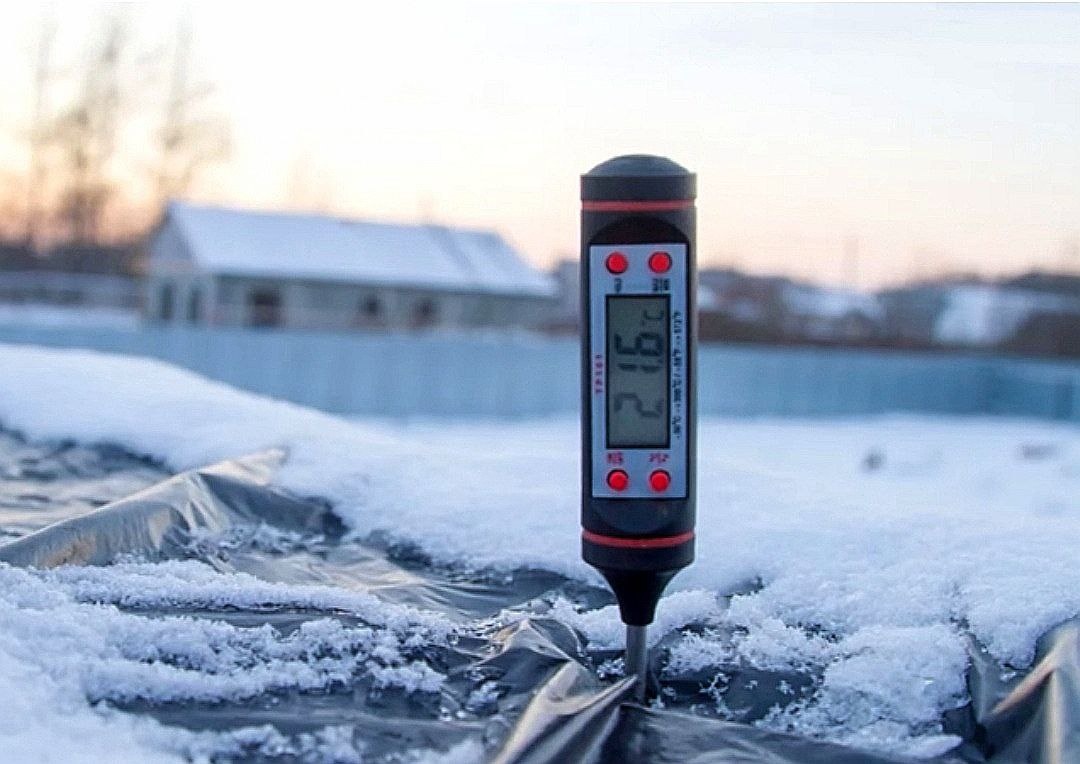 Замер температуры бетонной смеси в зимнее время. Фото из открытых источников