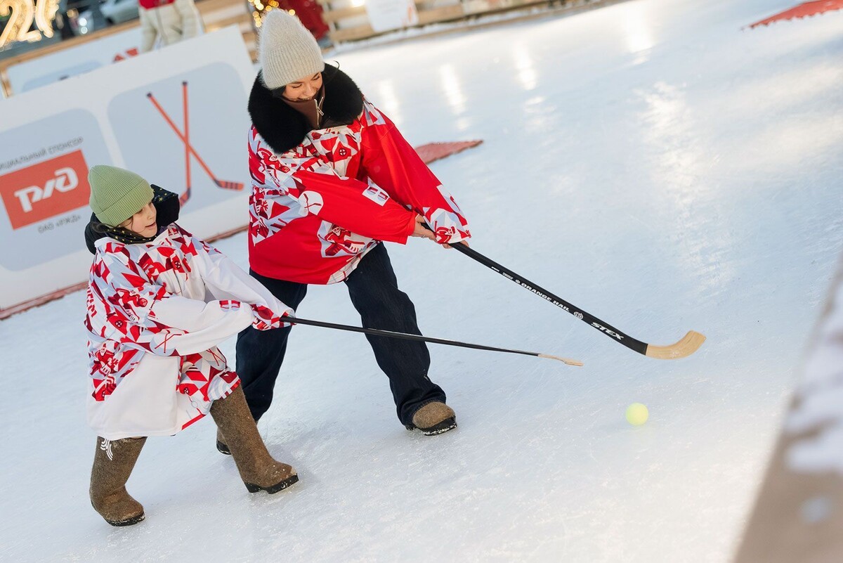    Москвичи поучаствуют в строительстве снежной крепости и игре в гольф-хоккей в «Лужниках»