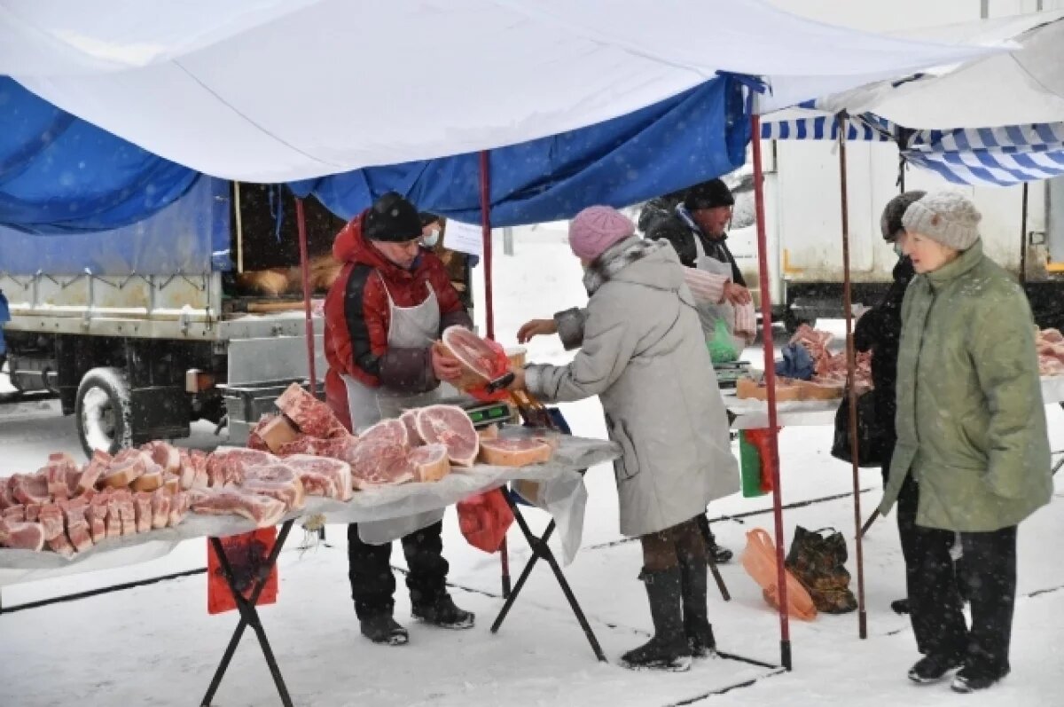    В Саратове предновогодняя ярмарка будет работать все выходные
