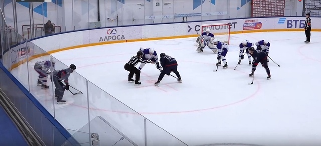 Тверские хоккеисты потерпели поражение со счетом 0:10