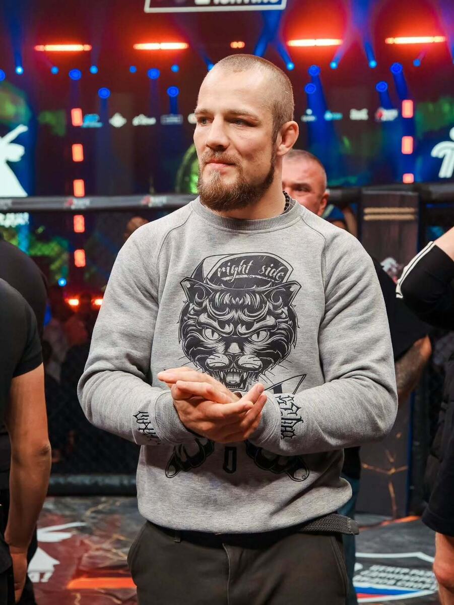     Александр Гребнев