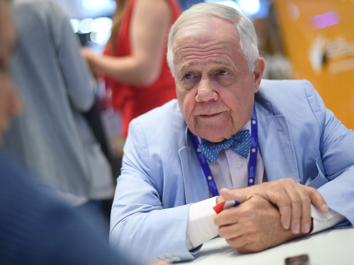    Председатель Beeland Interests Inc. Джим Роджерс на Санкт-Петербургском международном экономическом форуме 2017 | © РИА Новости / Рамиль Ситдиков