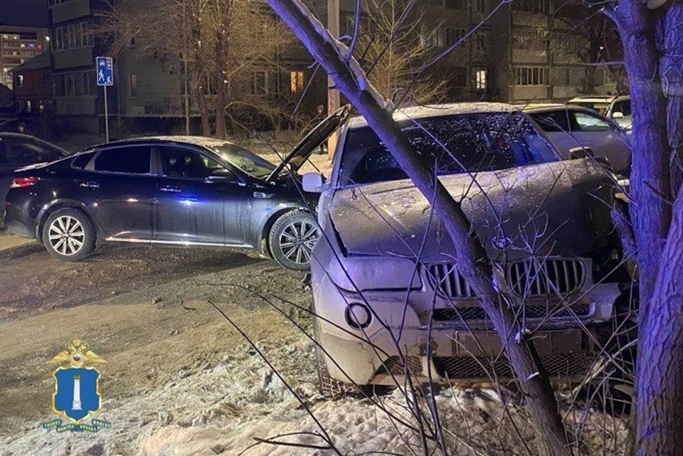    На улице Отрадной в Ульяновске столкнулись два автомобиля. Фото: Госавтоинспекция УО
