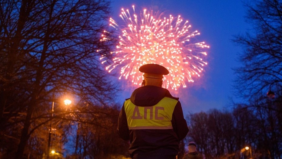    В Петербурге не будут запускать новогодний фейерверк Автор фото: Ермохин Сергей
