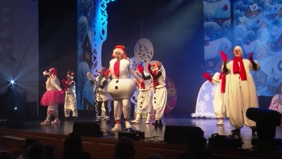    В курской филармонии прошёл благотворительный показ новогодней сказки