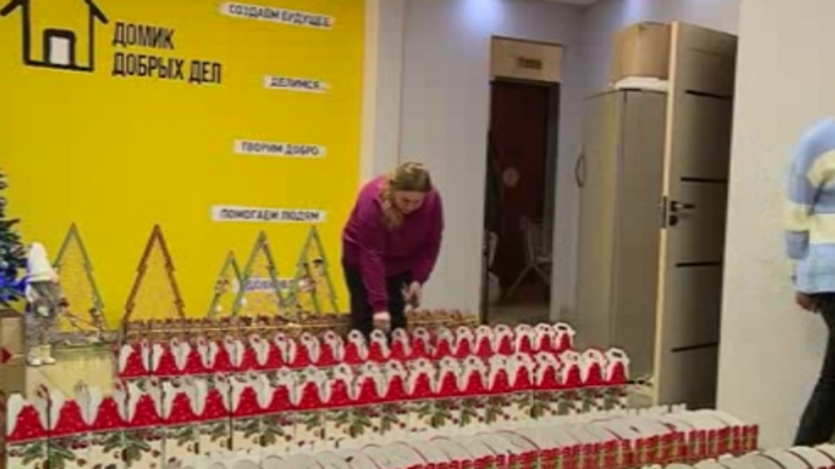    Курские волонтеры проводят акцию «Праздник в каждый дом»