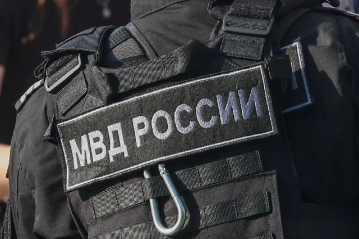    В петербургском университете профсоюзов проходят обыски