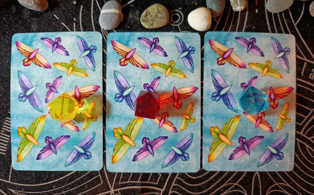 Расклад Читаем тишину между вами