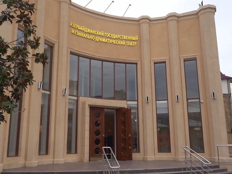     Кадр из видео/ тг-канала главы Дербента Ханлара Пашабекова