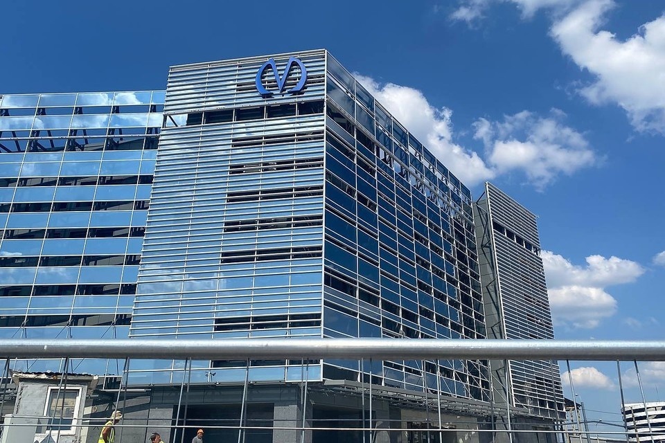    Обе станции планируют открыть до конца года - предварительно 26 декабря. Алексей БУЛАТОВ