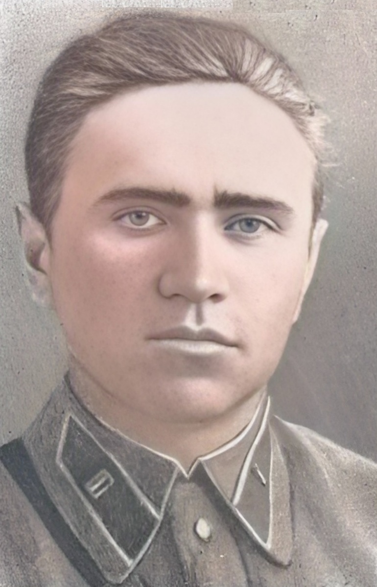 КОРДУБ Даниил Васильевич - один из первых комсомольцев Оша, боец отряда Особого назначения ОГПУ. 1939 год