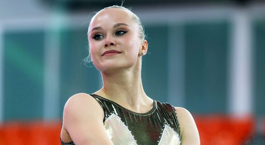    Елена Михайлова (sportgymrus.ru).