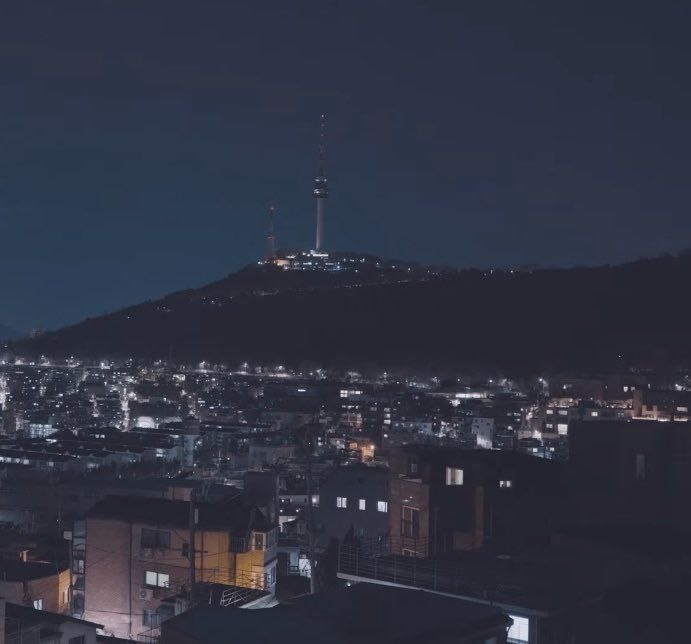 Обложка кавер-версии песни Чонгука "The Christmas song"