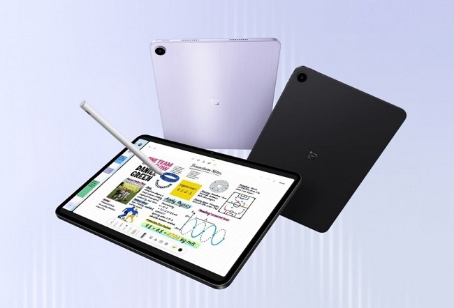 Планшет доступен в чёрном и фиолетовом цвете