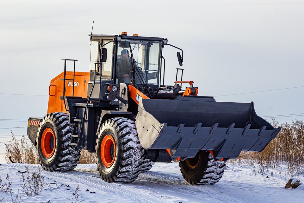    Новый фронтальный погрузчик отличает высокая производительность и комфортные условия для работы оператора. / Пресс-служба ЧСДМ