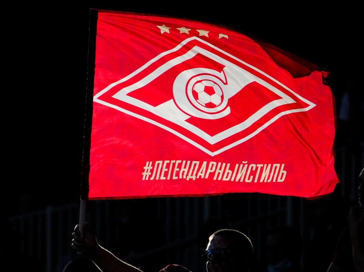    Болельщики "Спартака" во время матча 4-го тура чемпионата России по футболу среди клубов Премьер-лиги между ФК "Спартак" (Москва) и ФК "Урал" (Екатеринбург). | © РИА Новости / Александр Вильф