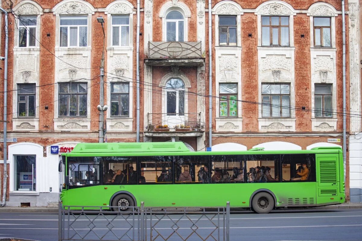    В Пскове изменилась стоимость месячных проездных билетов