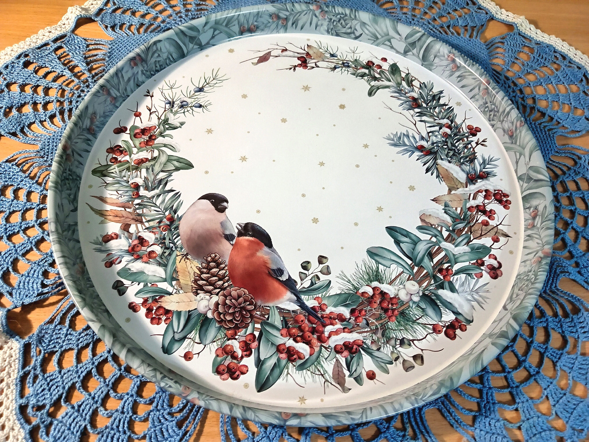 Фото автора. Поднос с новогодней тематикой.