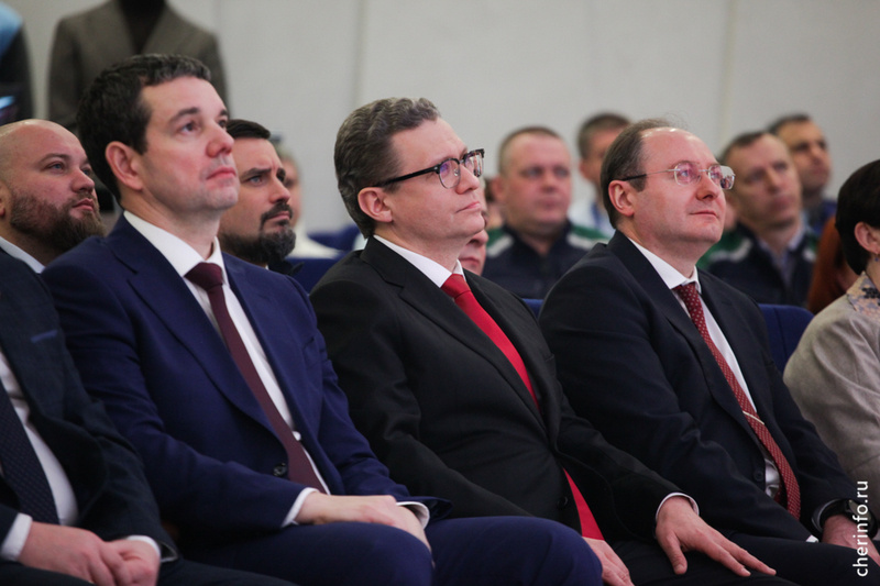    24 декабря на Череповецком комплексе АО "Апатит" наградили лучших сотрудников и подвели итоги 2025 года