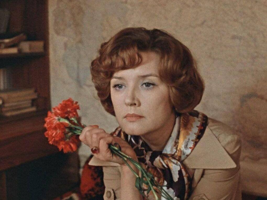 "Москва слезам верит": памяти Веры Алентовой