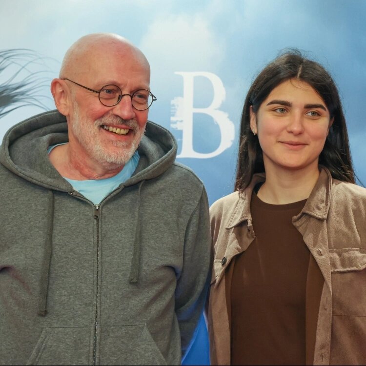 Александр Гордон и Алина Михайлова на премьере фильма «Ветер»📷
