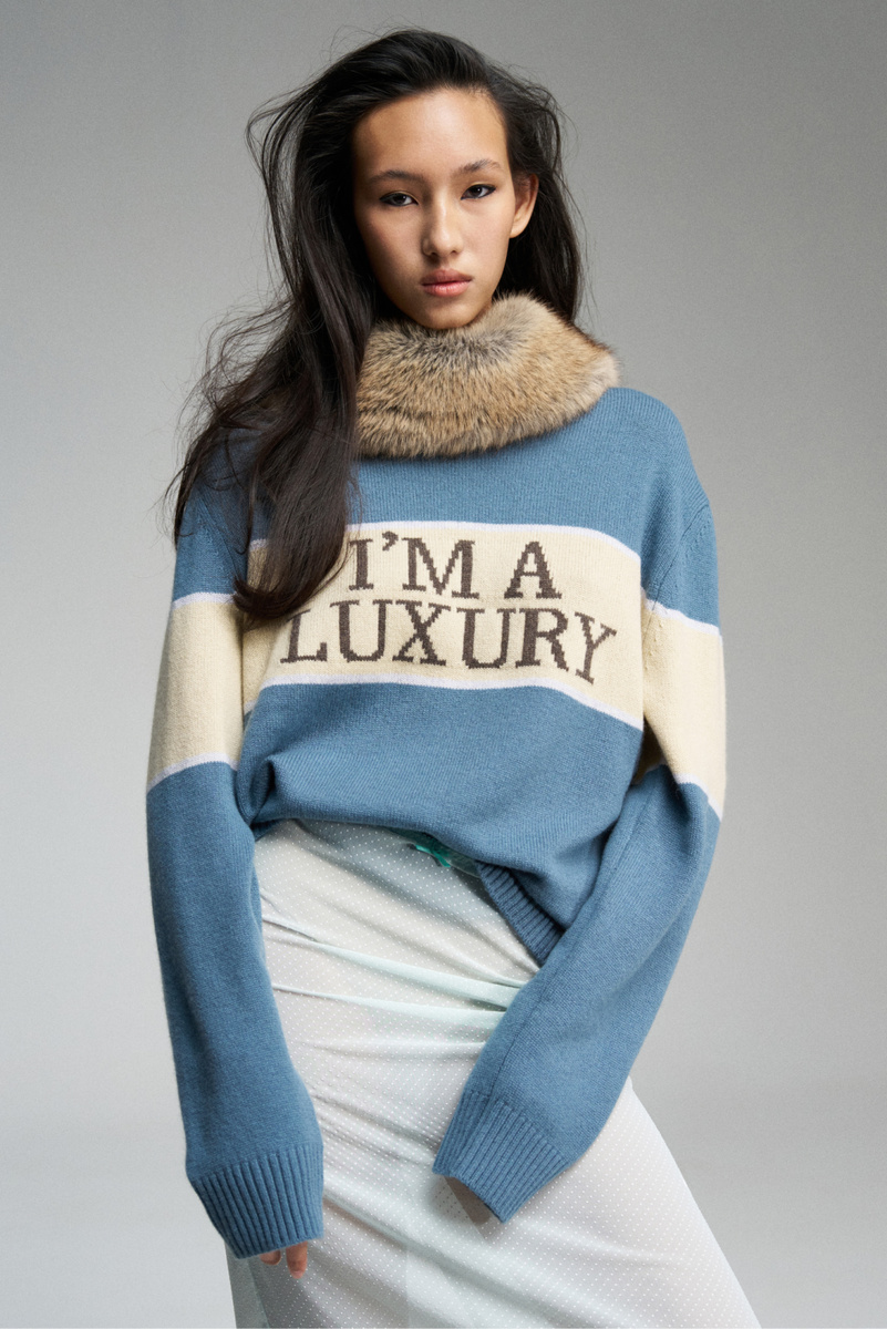    Walk of Shame, Walk of Shame свитеры, свитеры I’m a Luxury, Tumblr эстетика, волк оф шейм, Эстер Гориловская, стиль десятых